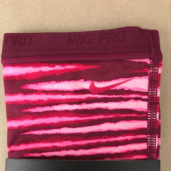 NWT Womens Nike Pro Calf Sleeves Sz XS/S Fuchsia - Picture 4 of 4